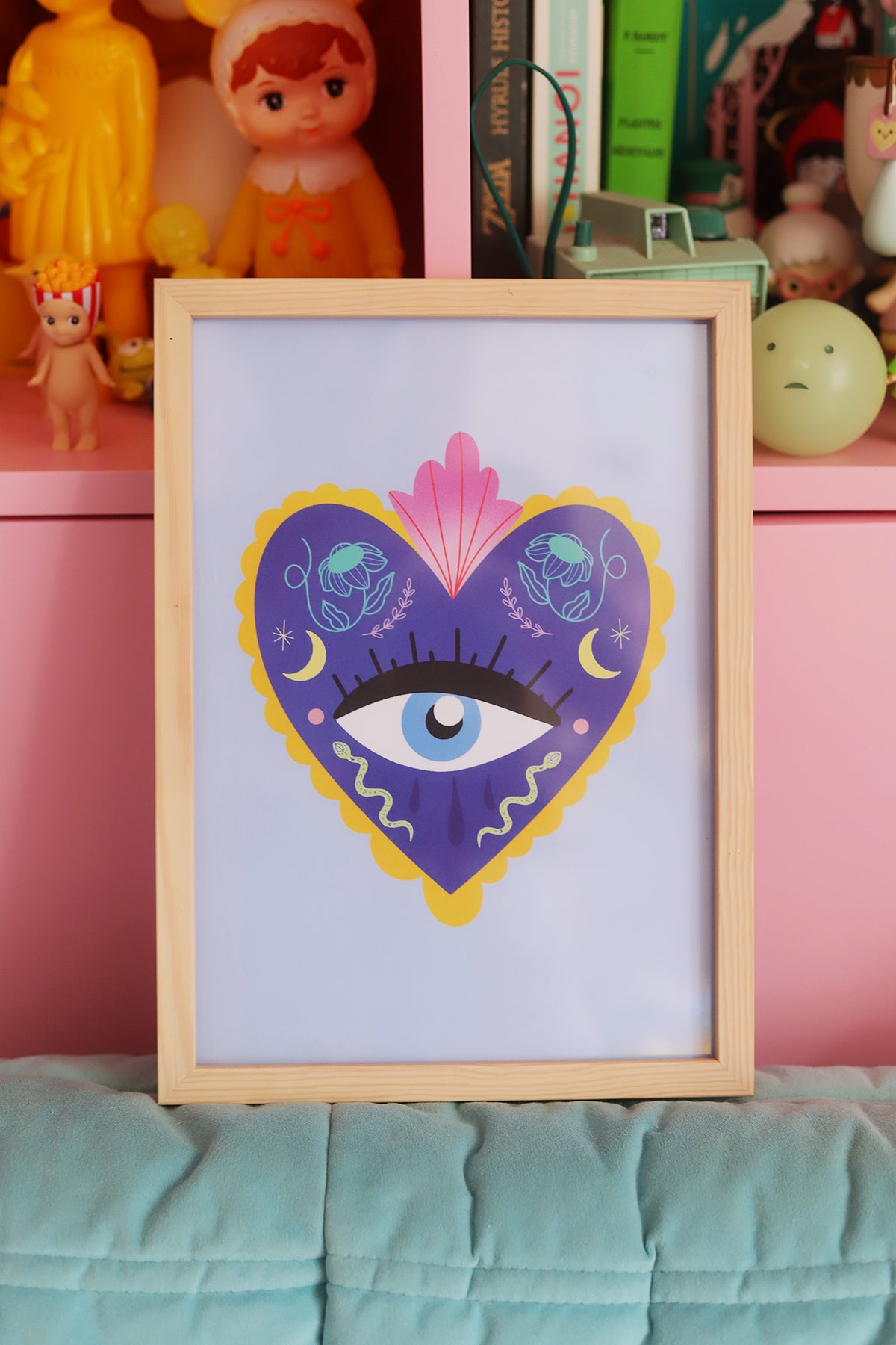 Affiche Ex-voto Œil bleu – Illustration mystique Poulette Magique