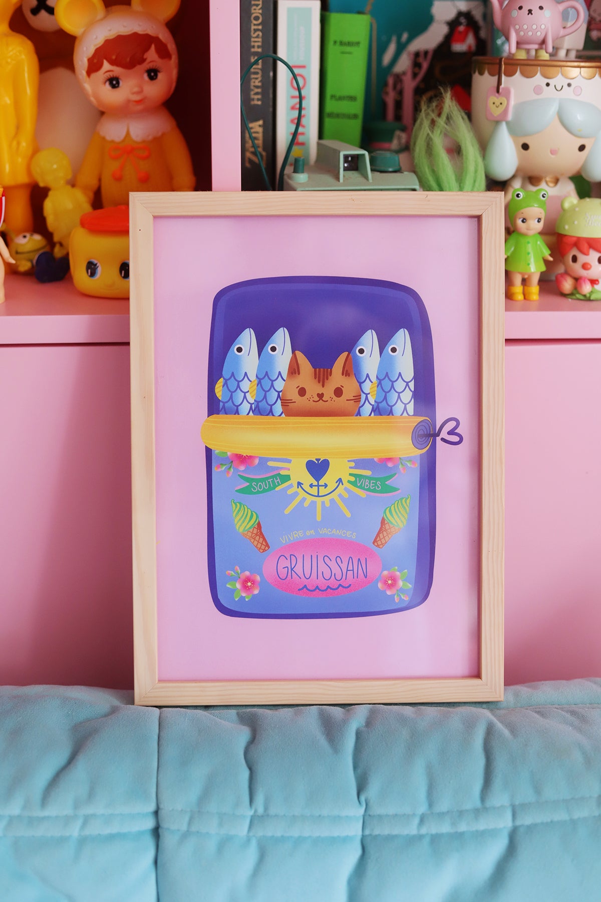 Affiche Boîte de sardines chaton – Illustration estivale par Poulette Magique