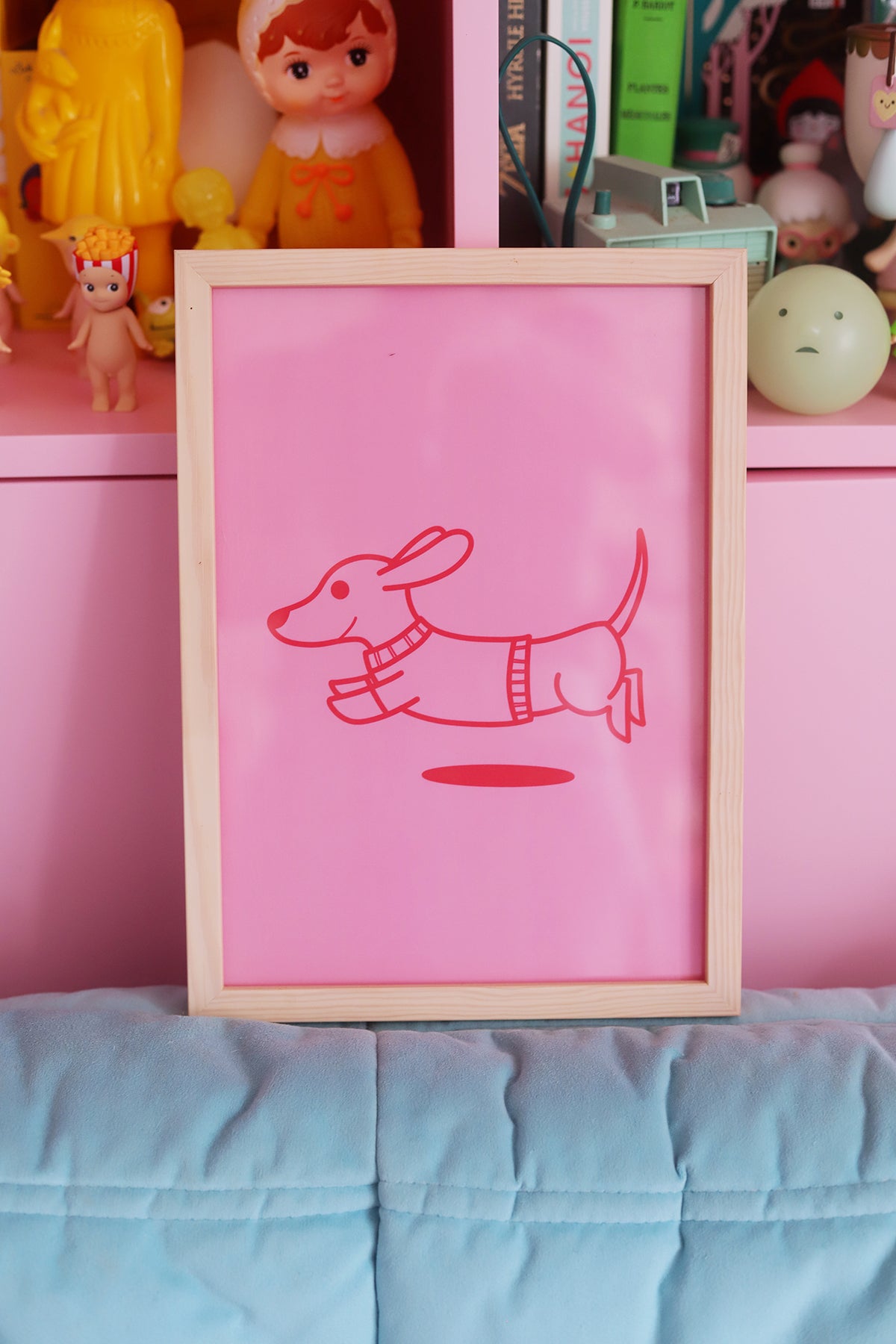 Affiche Teckel – Illustration pop et kawaii par Poulette MagiqueAffiche Teckel – Illustration pop et kawaii par Poulette Magique