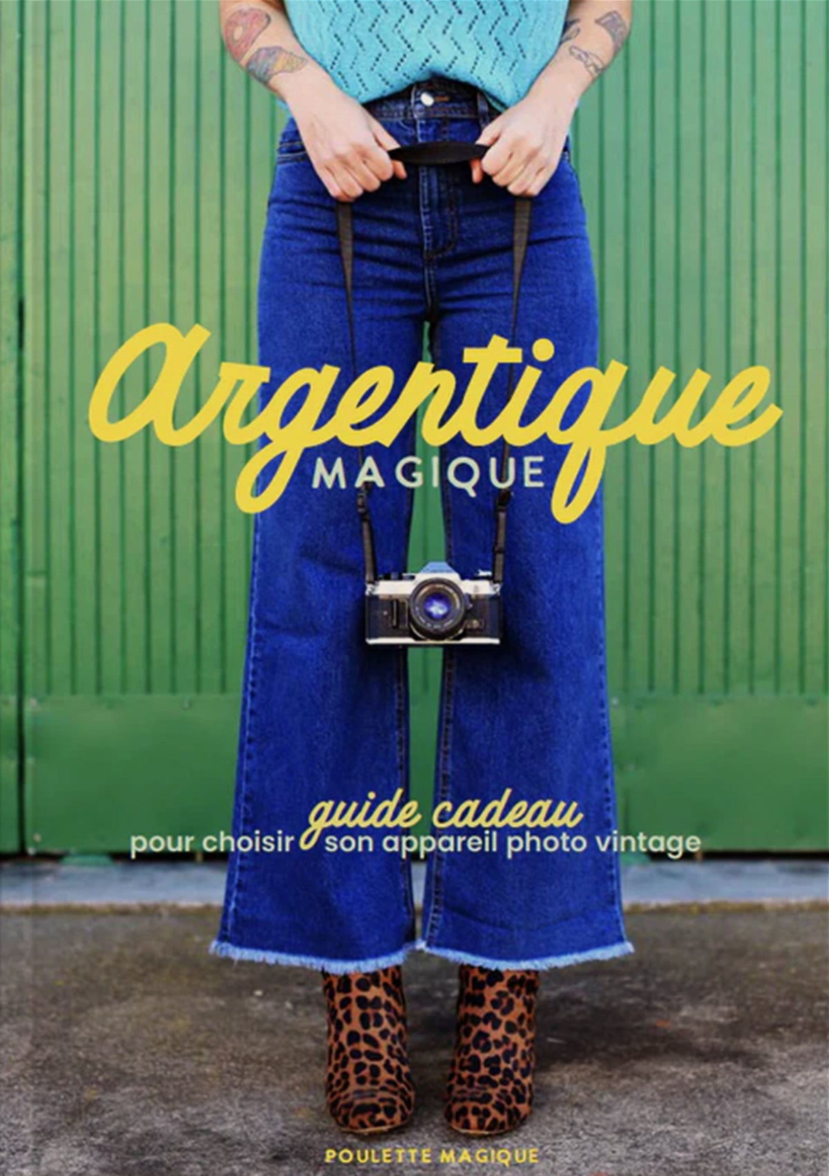 Livre électronique "Argentique Magique" de Shop Magique, couverture avec images d'appareils photo vintage et design élégant.